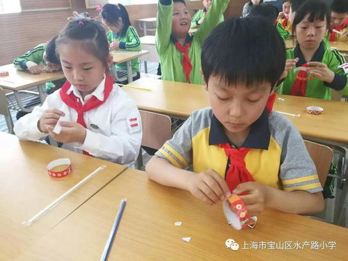 水產(chǎn)路小學(xué)力翰科學(xué)課 吸管飛機(jī)